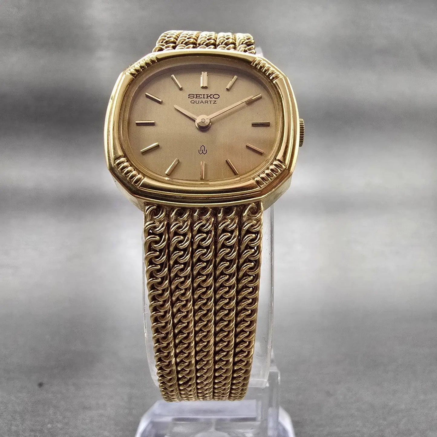 Seiko Watch Women 21mm Gold Dial Gold Tone Oval 2320-5200 New Battery Vintage5