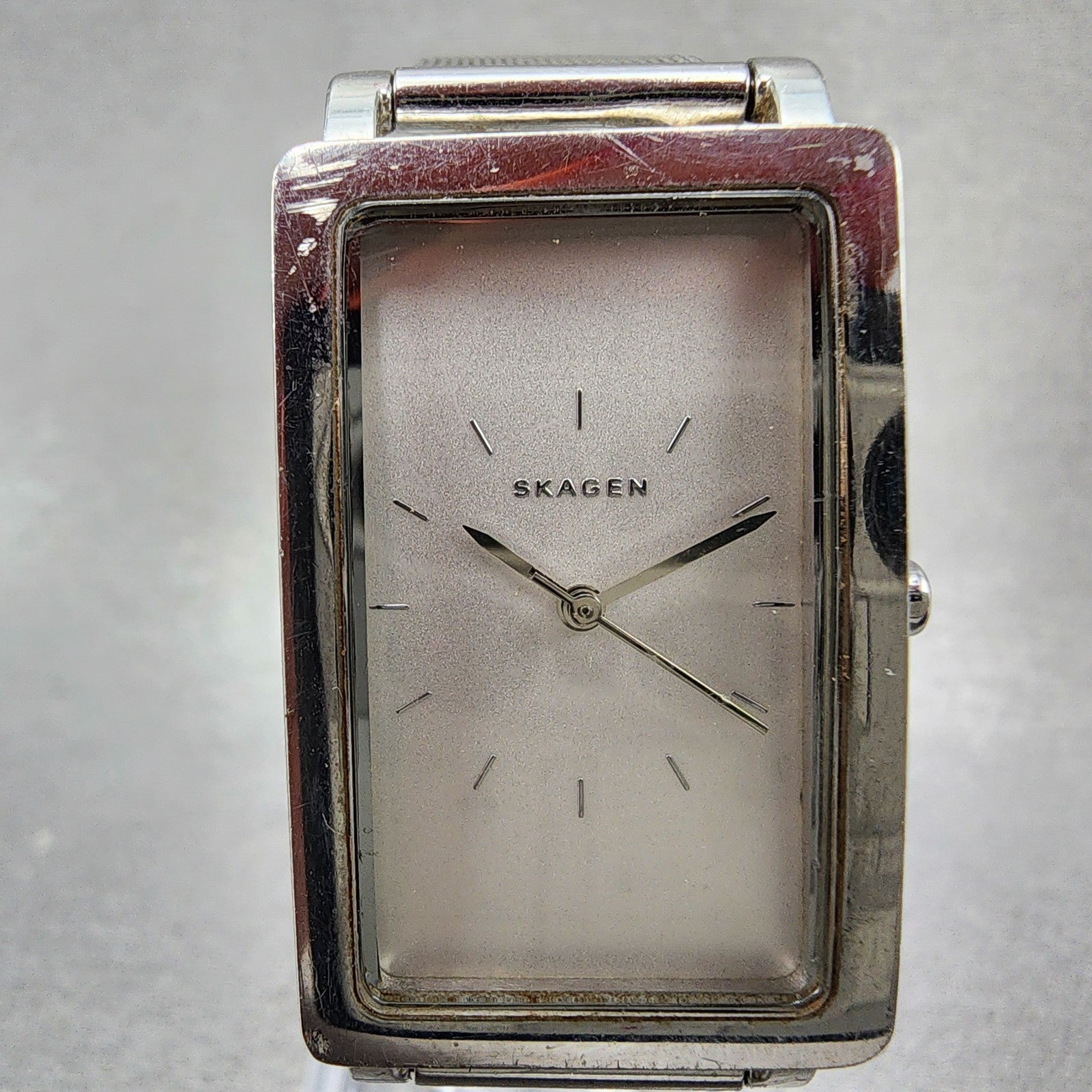 Skagen Hagen Tank Watch Women 22mm Silver Dial Silver Tone Rectangle New Batt1