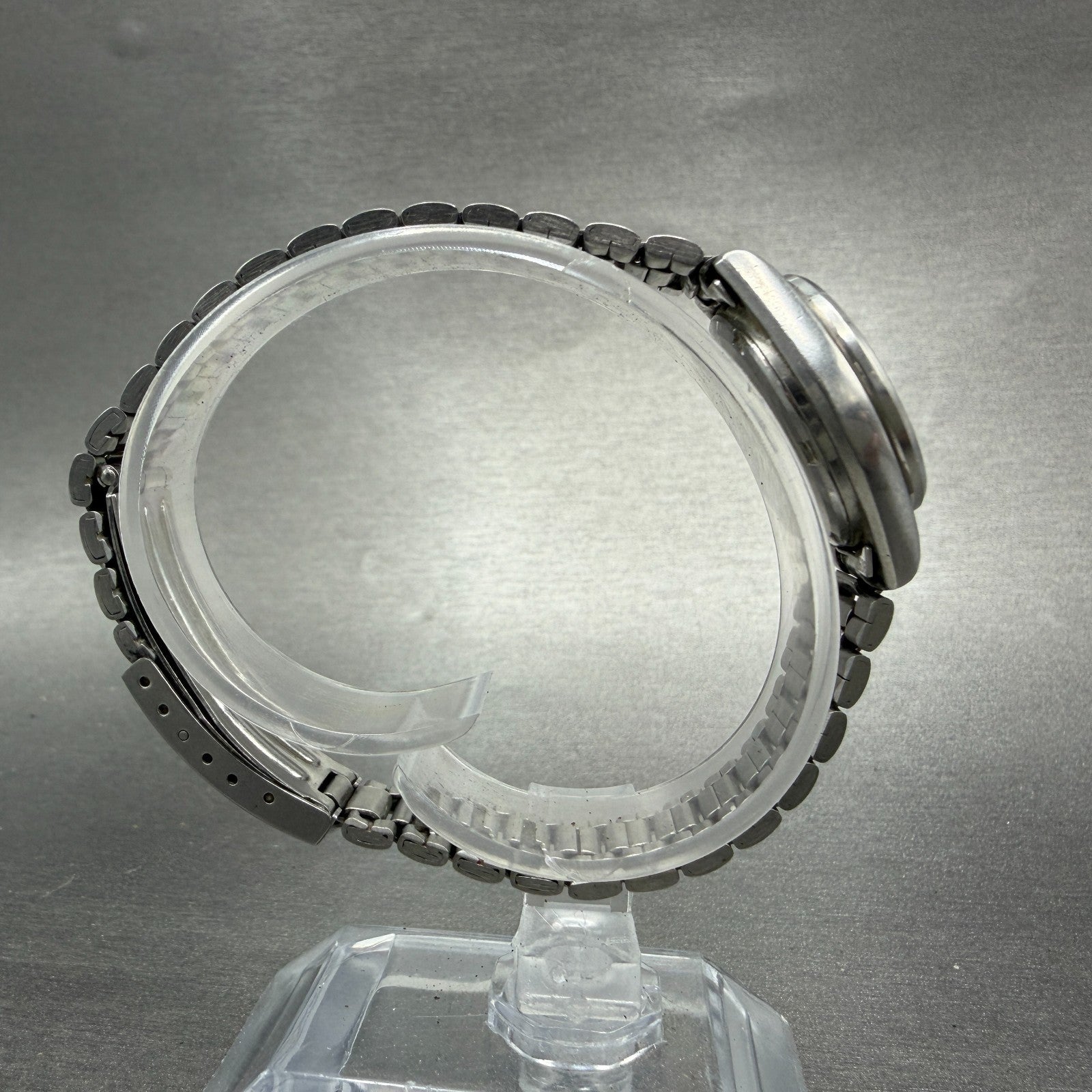 Seiko SQ Watch Women 24mm Silver Dial Silver Tone Daydate 3423-0099 NewBat HG58