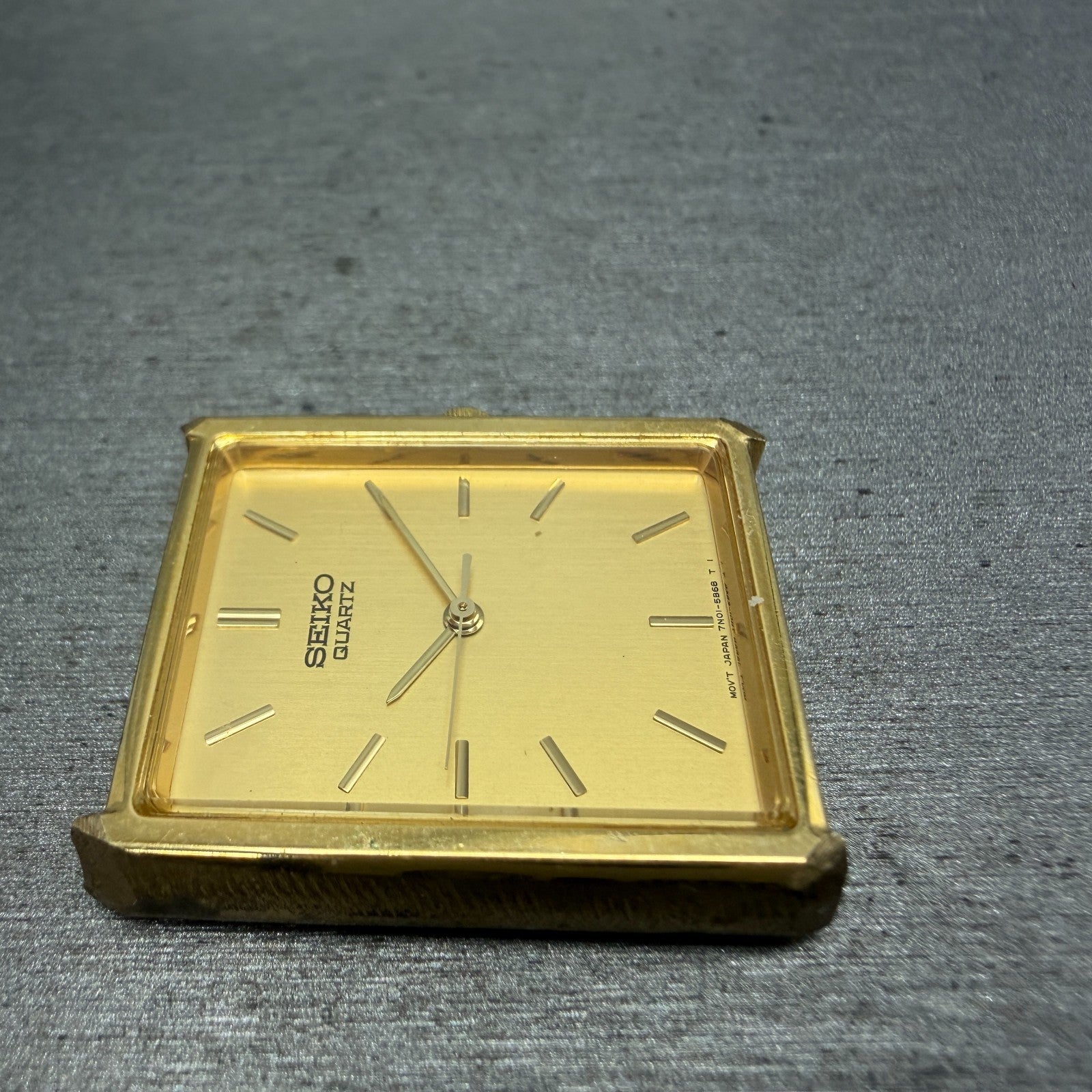 Seiko Tank Watch Men 25mm Champagne Dial Gold Tone Rectangle 7N01-5B40 PARTS4