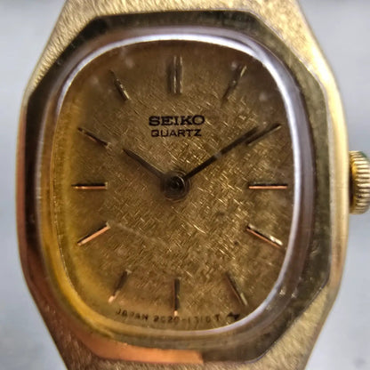 Seiko Watch Women 16mm Gold Dial Gold Tone Oval 2C20-5749 New Battery Vintage1
