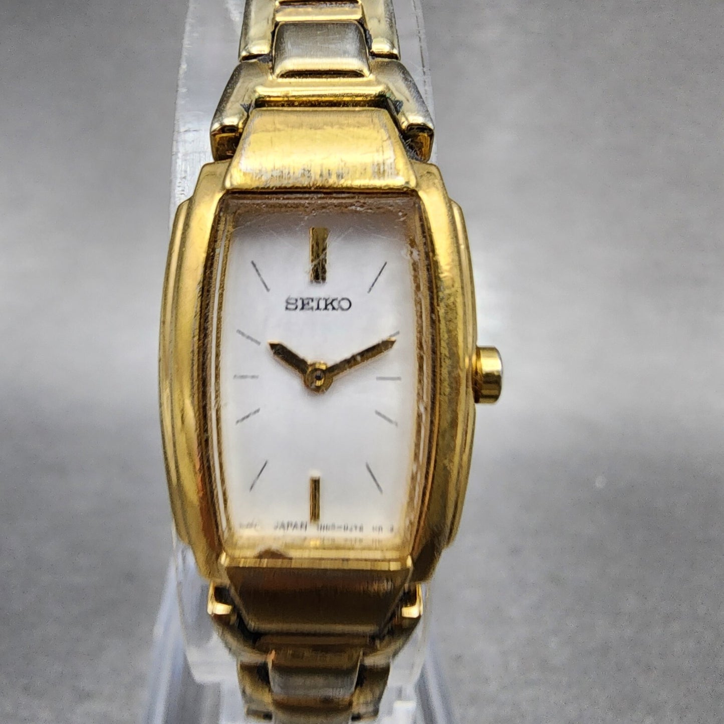 Seiko Tank Watch Women 16mm White Dial Gold Tone Rectangle 1N000GA0 New Battery0