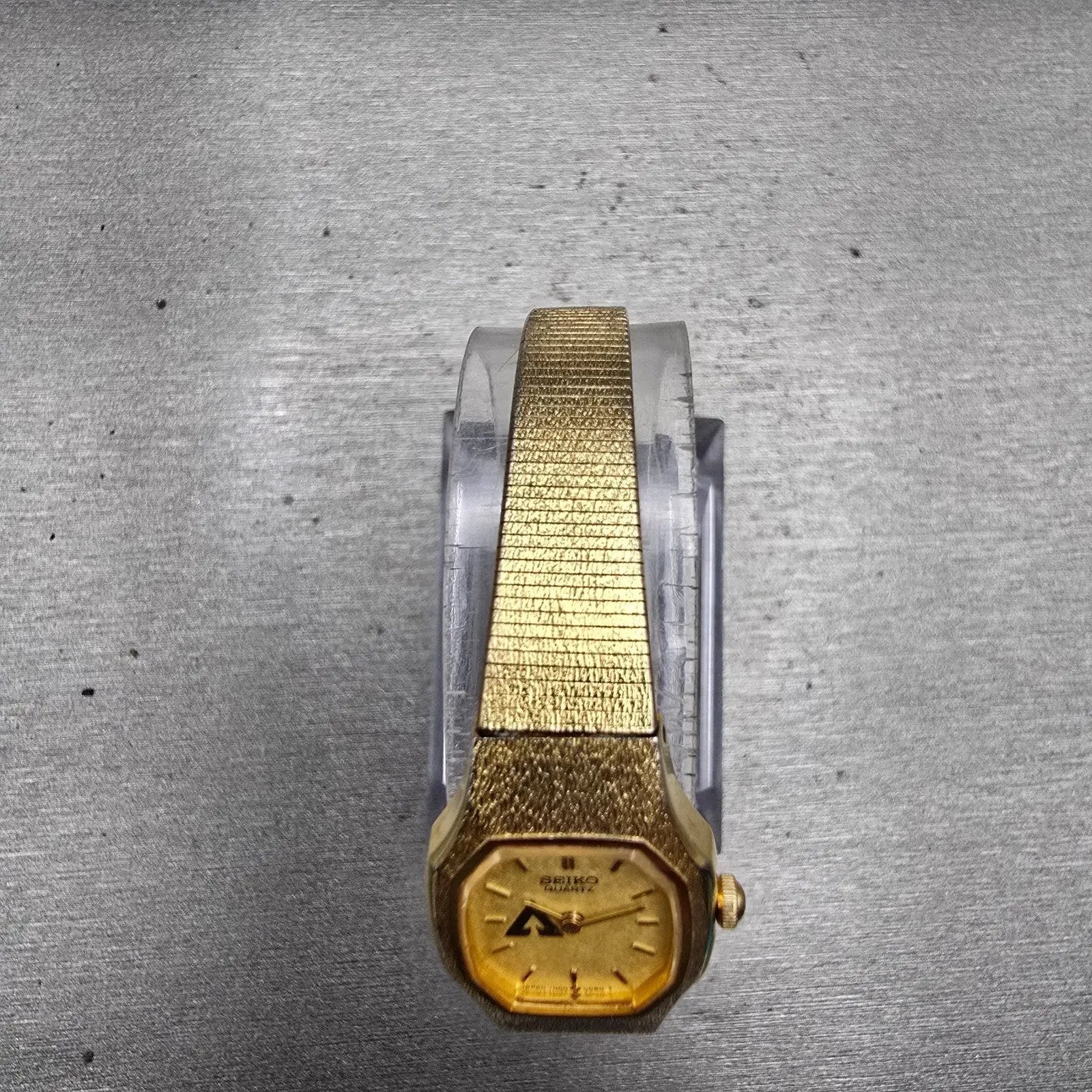 Seiko Watch Women 16mm Gold Dial Gold Tone Oval 1N00-5B29 New Battery Vintage4
