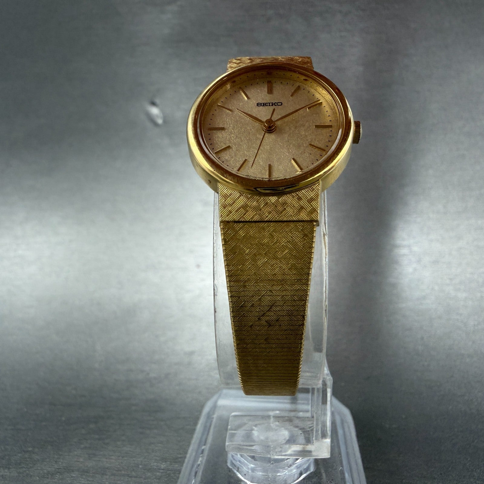 Seiko Watch Women 22mm Champagne Dial Gold Tone Round 4N21-0072 New Battery5