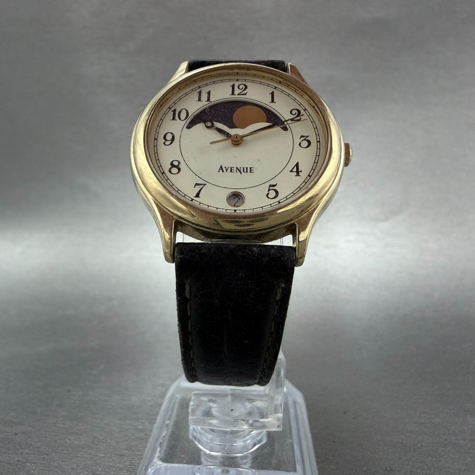 Seiko Avenue Moon Phase Watch Unisex 32mm White Dial Gold Tone Date New Battery5