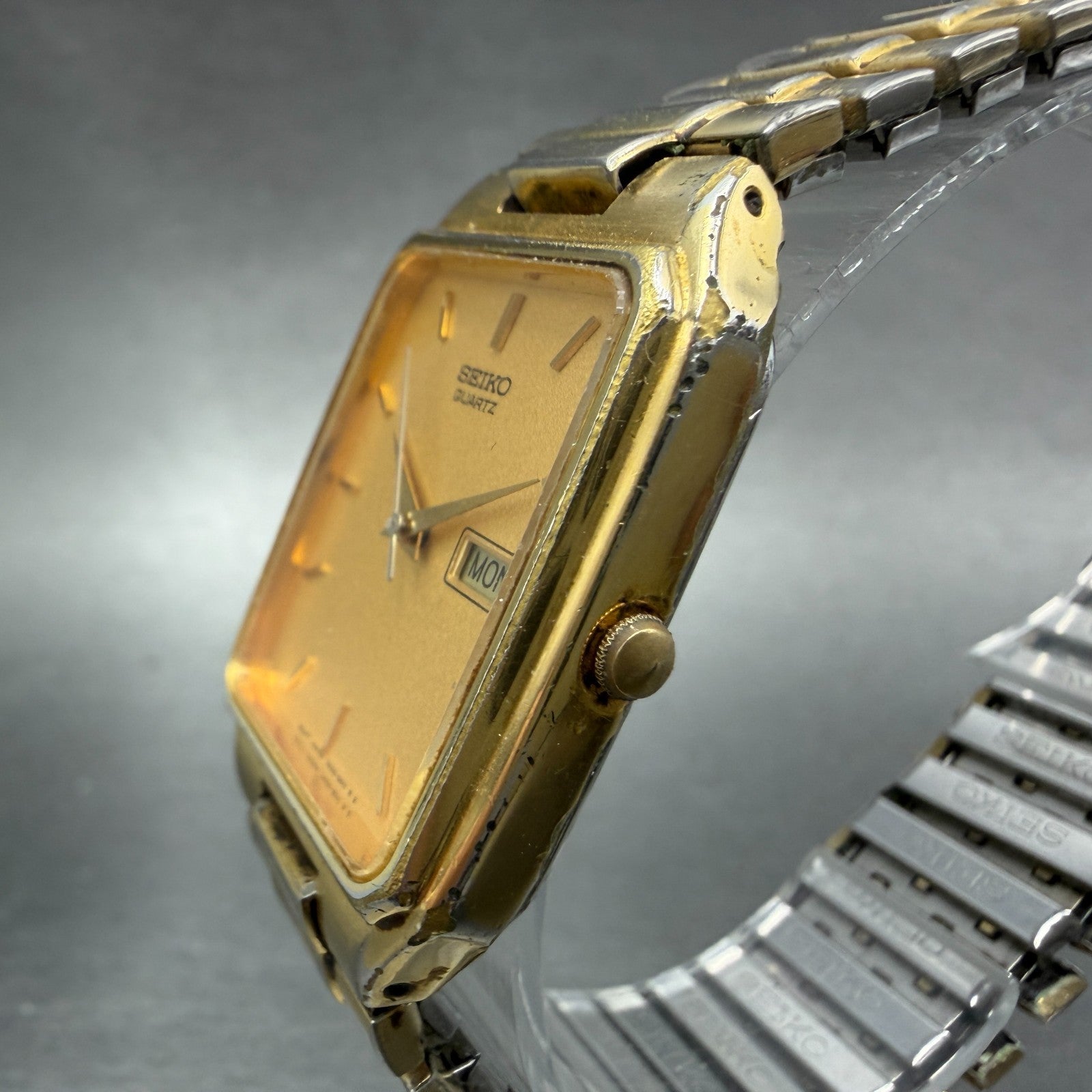 Seiko Tank Watch Men 28mm Gold Dial Gold Tone Rectangle 7N33-5028 New Battery 762