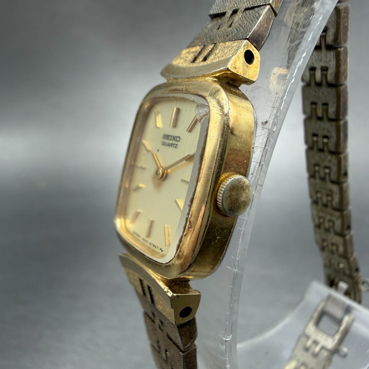 Seiko Tank Watch Women 16mm Champagne Dial Gold Tone 1400-7619 New Battery2