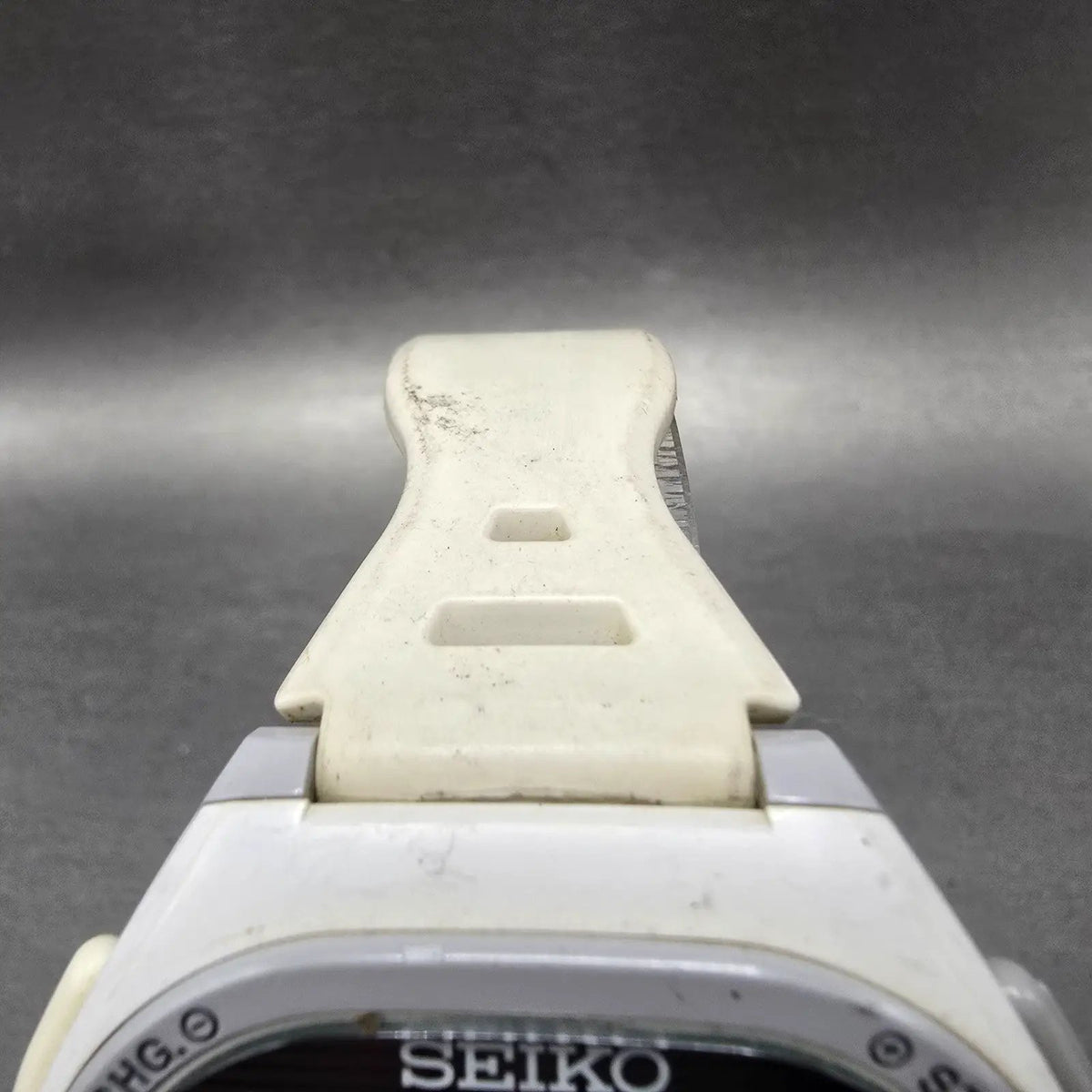 Seiko Super Runner Watch Men 44mm White Chronograph Oval S690-00A0 PARTS5