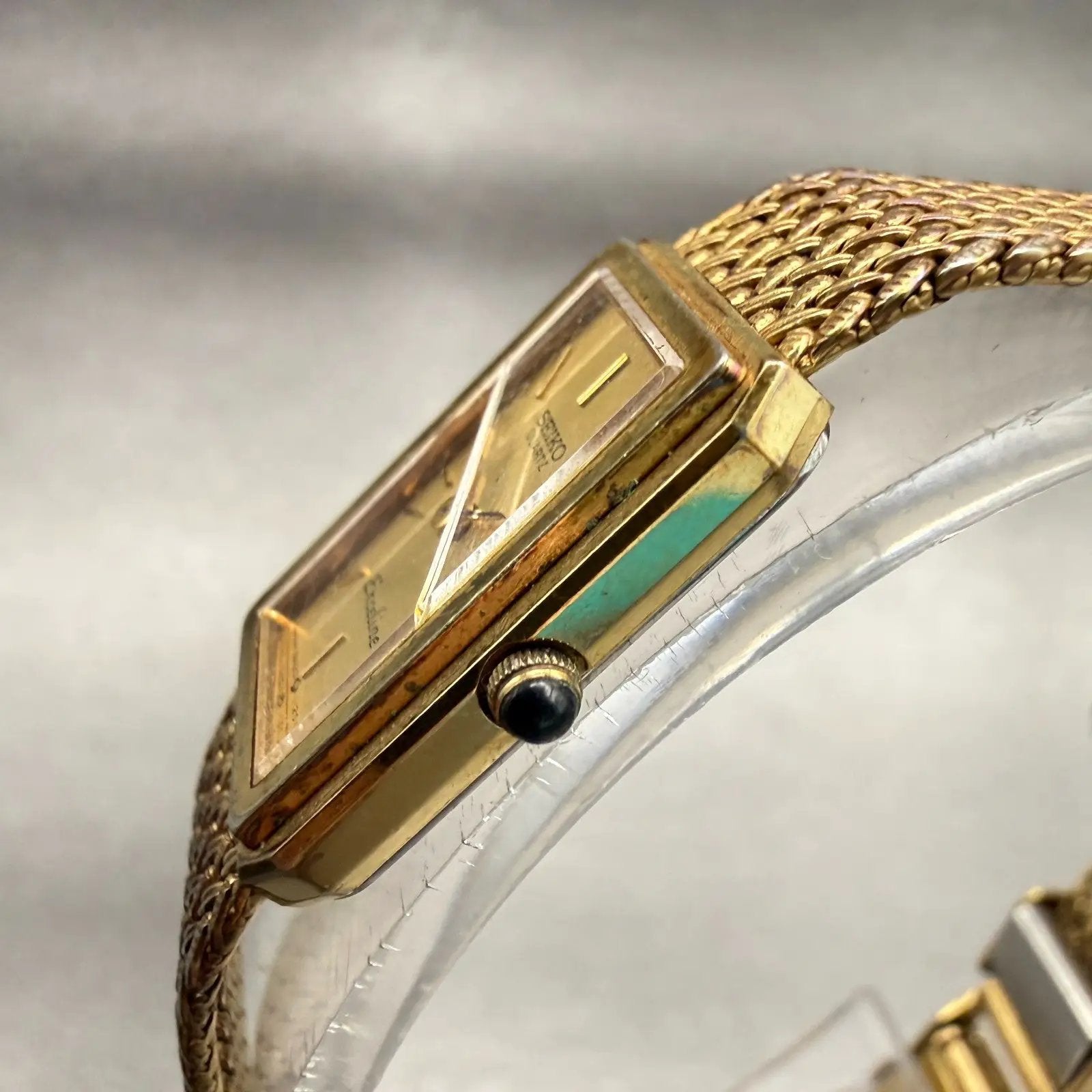 Seiko Exceline Watch Women 14mm Gold Dial Gold Tone Rectangle 8420-6540 New Batt2