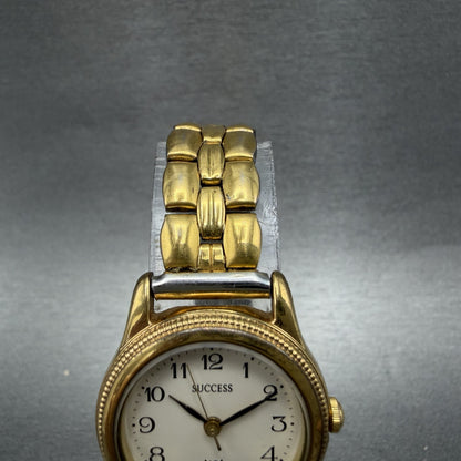 Seiko Alba Success Watch Women 25mm  White Dial Gold Tone V7011720 New Battery4
