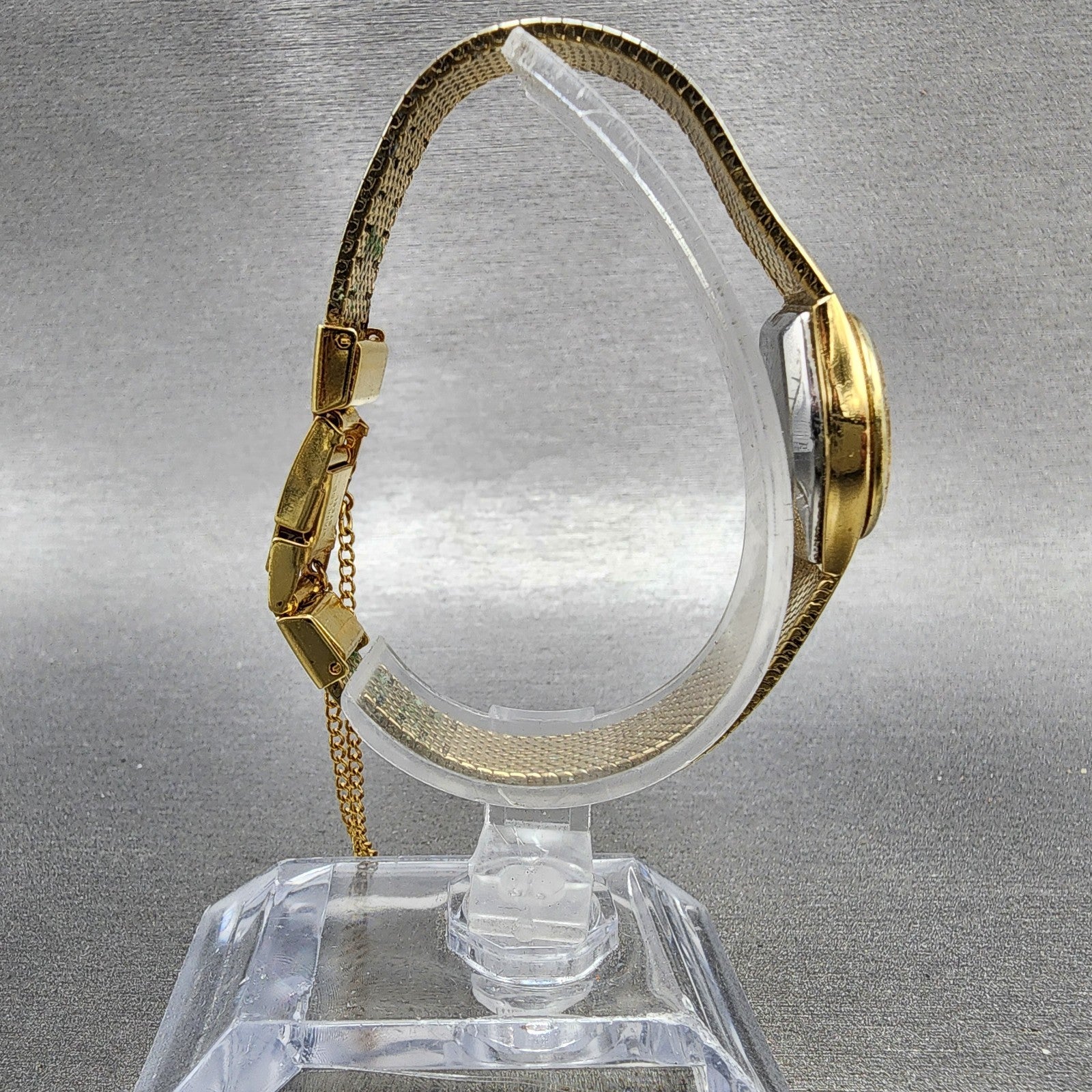 Seiko Watch Women 19mm Champagne Dial Gold Tone Round 160079 New Battery8