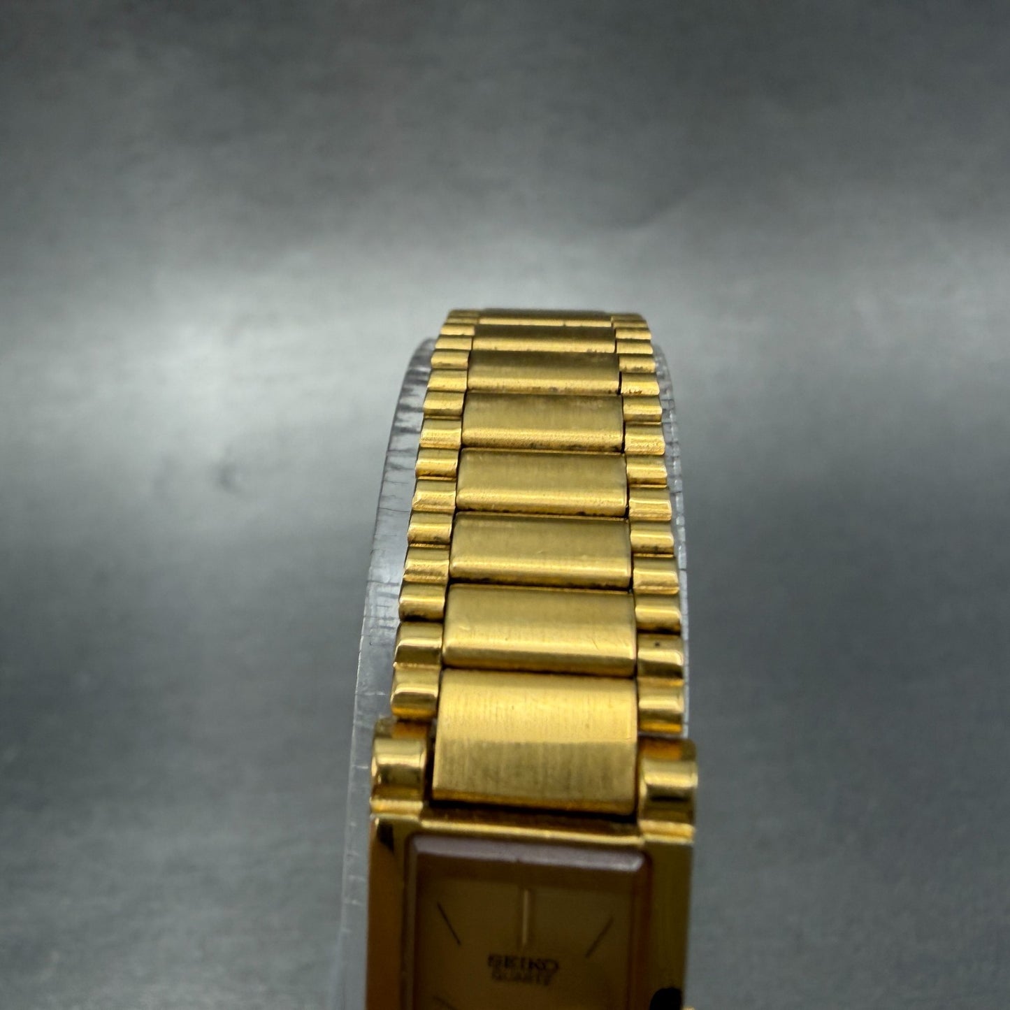 Seiko Tank Watch Women 13mm Champagne Dial Gold Tone 1e20-5519 New Battery VTG4