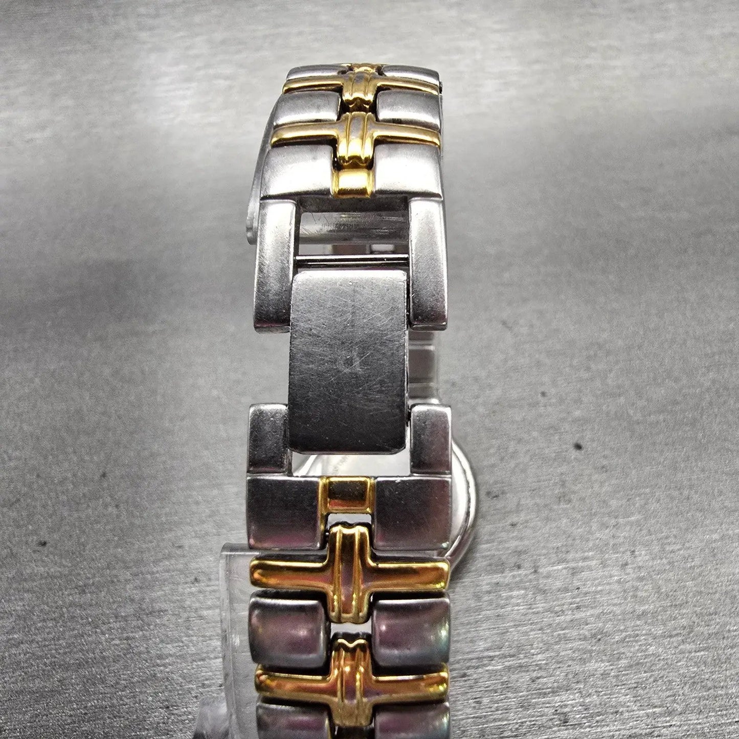 Bulova Watch Women 25mm White Dial Two Tone Date Round New Battery 98M36 Vintage7