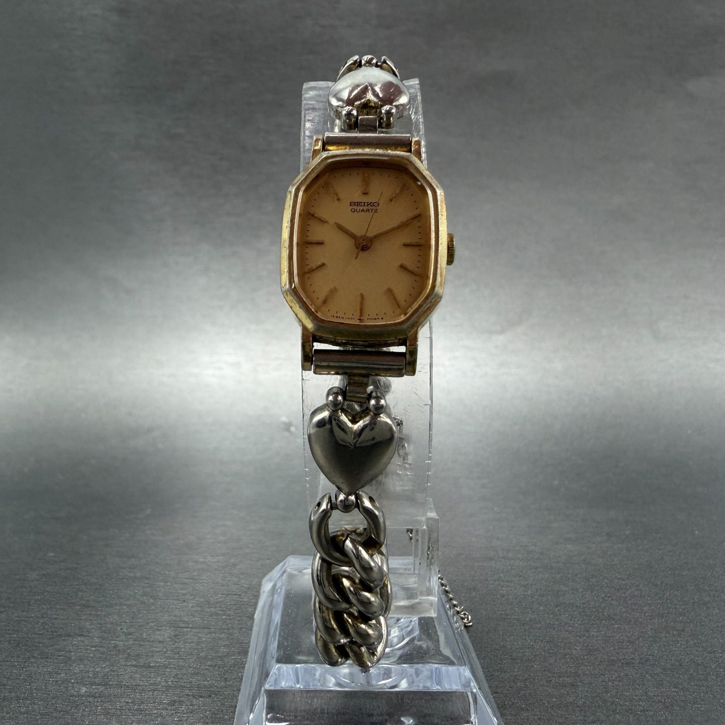 Seiko Watch Women 18mm Champagne Dial Gold Tone Heart 1421-5040 New Battery VTG5