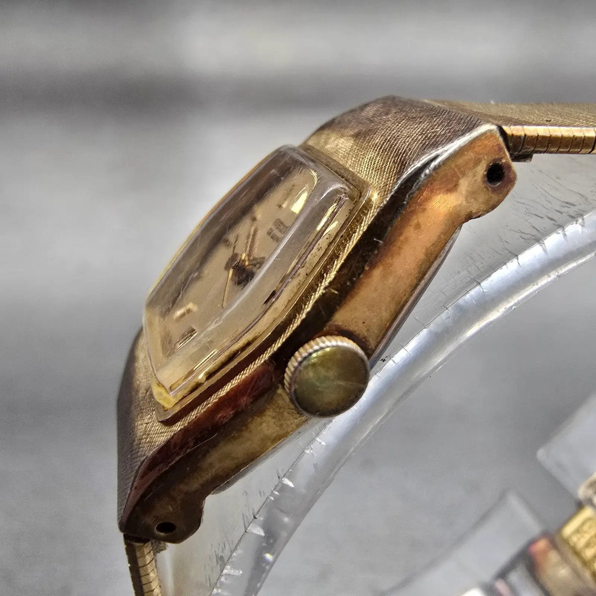 Seiko Watch Women 17mm Gold Dial Gold Tone Hexagon 1421-5590 New Battery Vintage2