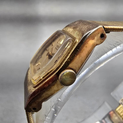 Seiko Watch Women 17mm Gold Dial Gold Tone Hexagon 1421-5590 New Battery Vintage2