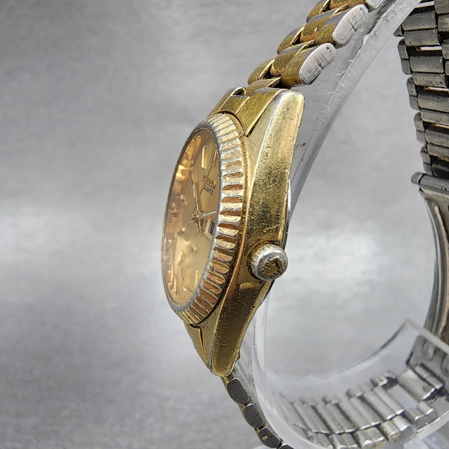 Seiko SQ Watch Women 24mm Champagne Dial Gold Tone Daydate 2a230030 New Battery2
