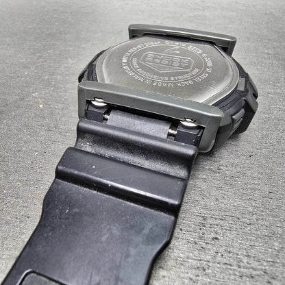 Casio G-Shock G-2200 Watch Men 49mm Black Gray Alarm Chronograph READ New Batt14