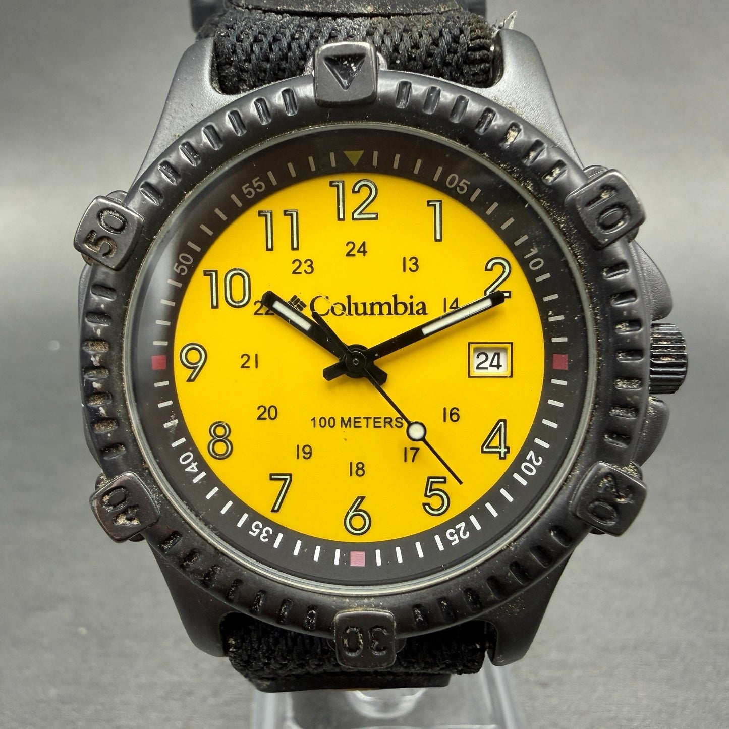 Columbia Watch Men 40mm Yellow Dial Gray Tone Date Round CL-7301 New Battery0