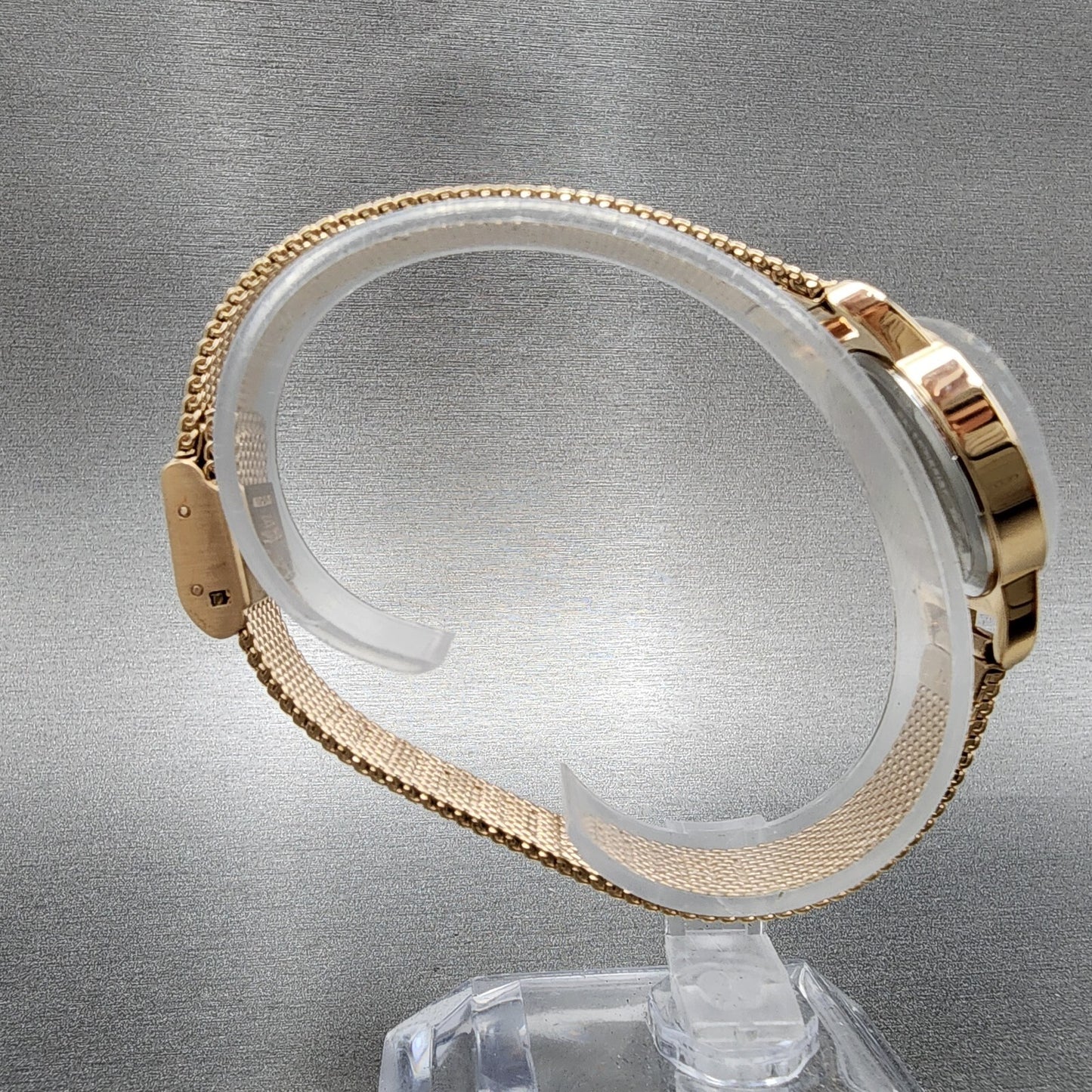Citizen Watch Women 26mm Champagne Dial Rose Gold Tone Round Mesh Ban EZ700351X8