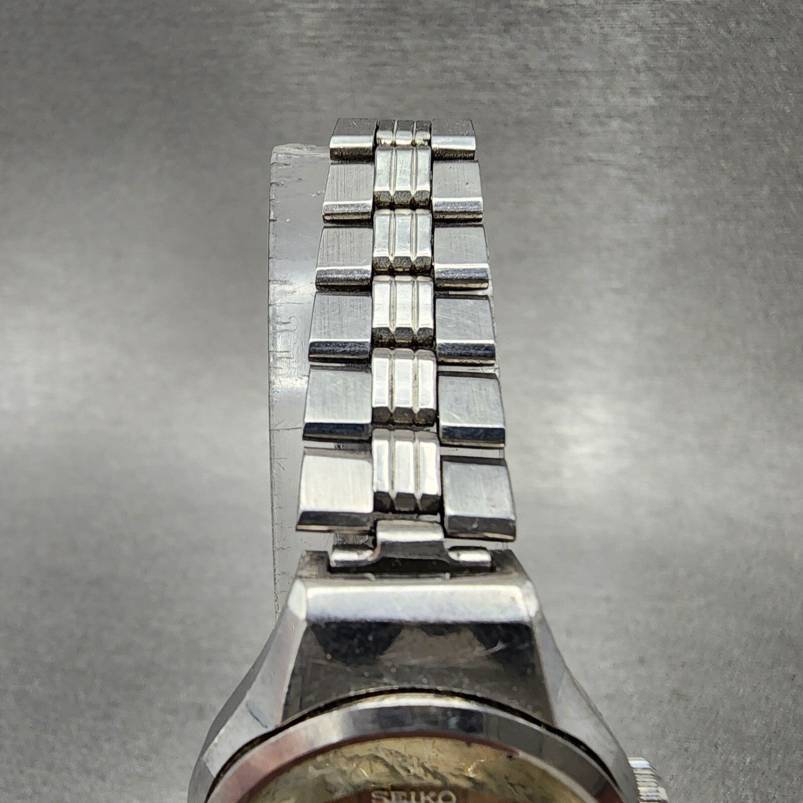 Seiko Automatic Watch Women 26mm Yellow Dial Silver Tone Daydate 27060260 Runs4