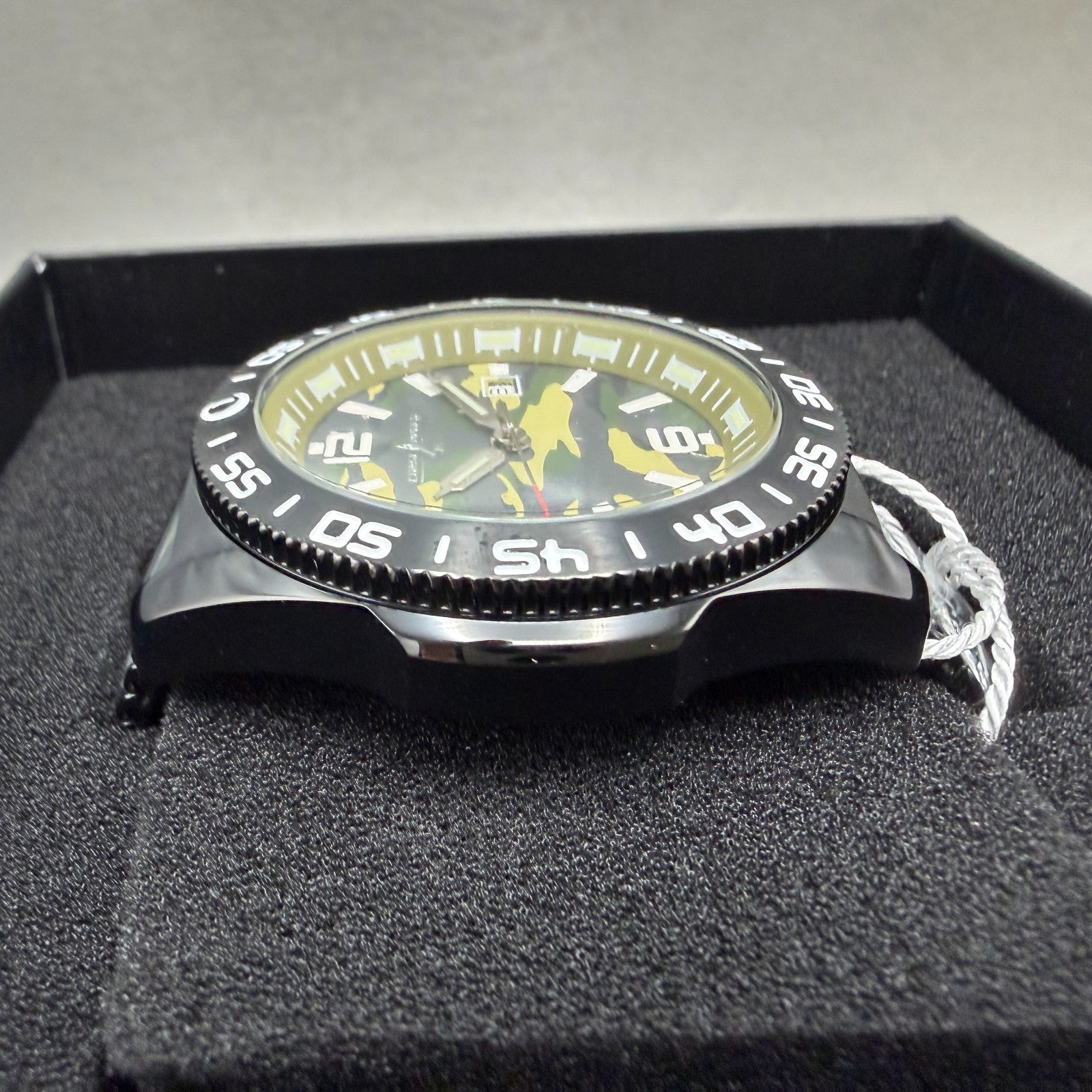 Chase Durer Dive Watch Men 46mm Green Camo Dial Black Tone Date CDW-01823