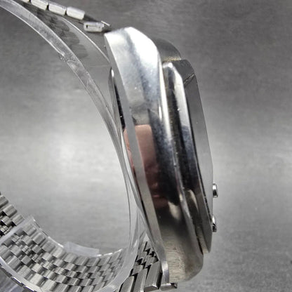 Seiko Digital Watch Men 37mm Silver Tone Alarm A031-5000 PARTS Vintage4