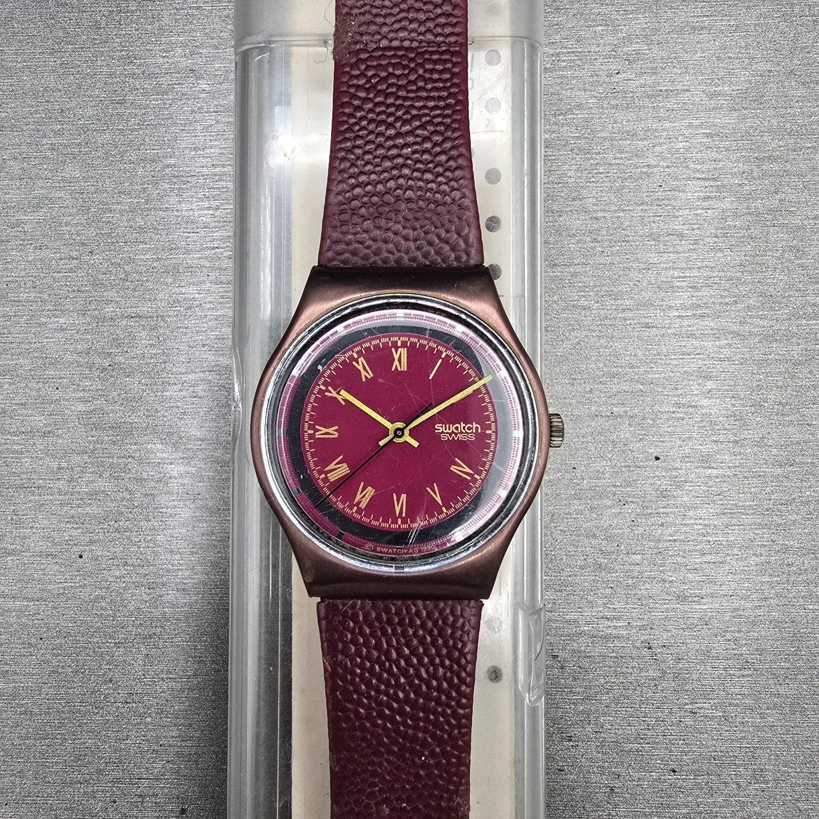 Swatch Bookey's Bet Watch Men 34mm Red Dial Red Tone Round GX118 New Battery VTG0