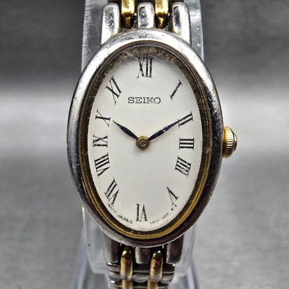 Seiko Watch Women 17mm White Dial Silver Tone Oval V400-1029 New Battery VTG 561