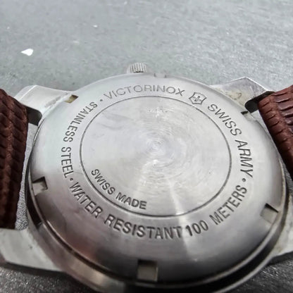 Victorinox Swiss Army Garrison Field Watch Men 39mm Res Dial Steel Round PARTS L10