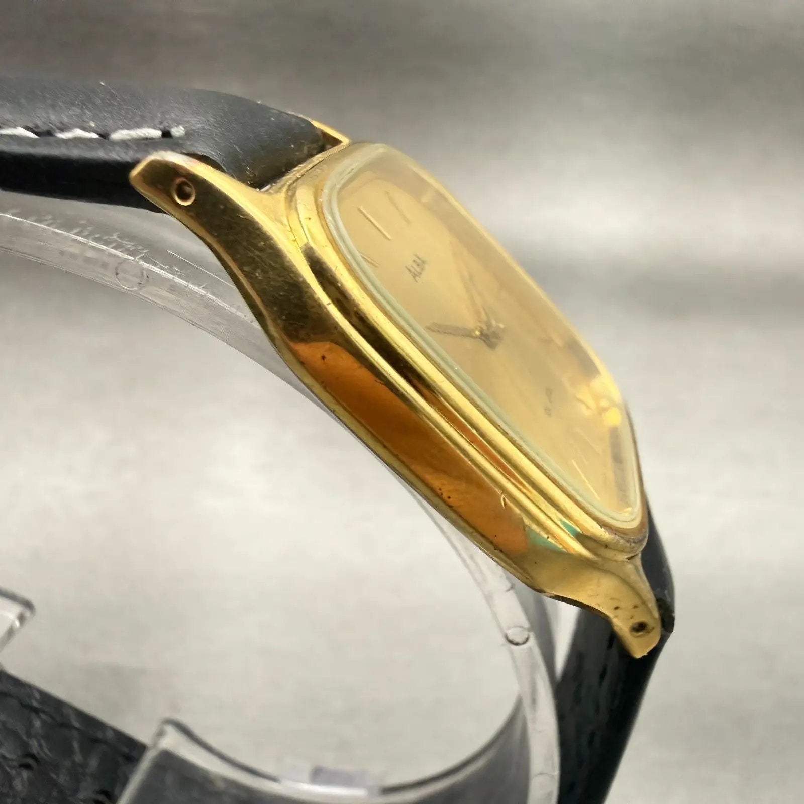 Seiko Alba Watch Men 28mm Gold Dial Gold Tone Rectangle V306-5140 New Battery3