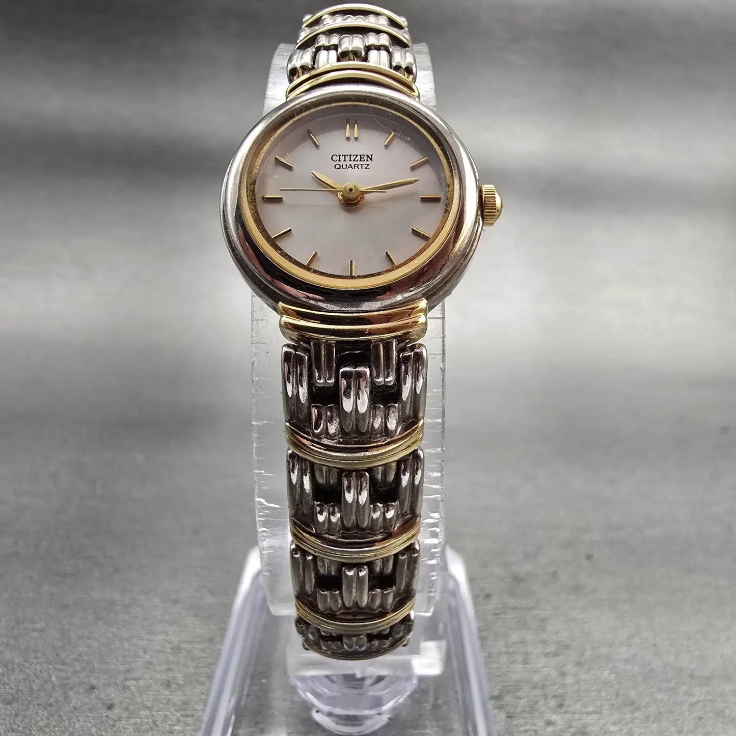 Citizen Watch Women 19mm Silver Dial Two Tone Round 5930-S72242 New Battery5