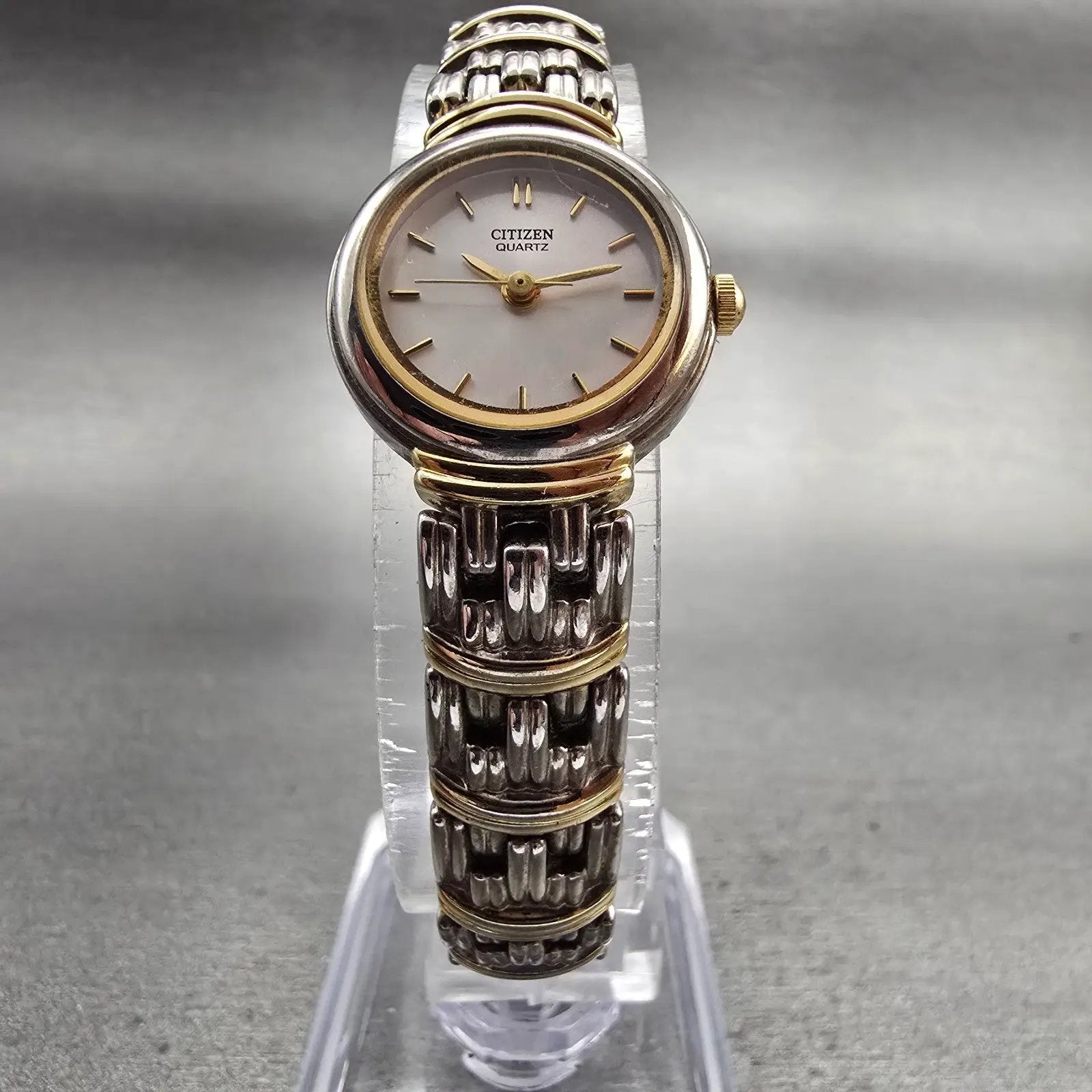 Citizen Watch Women 19mm Silver Dial Two Tone Round 5930-S72242 New Battery5