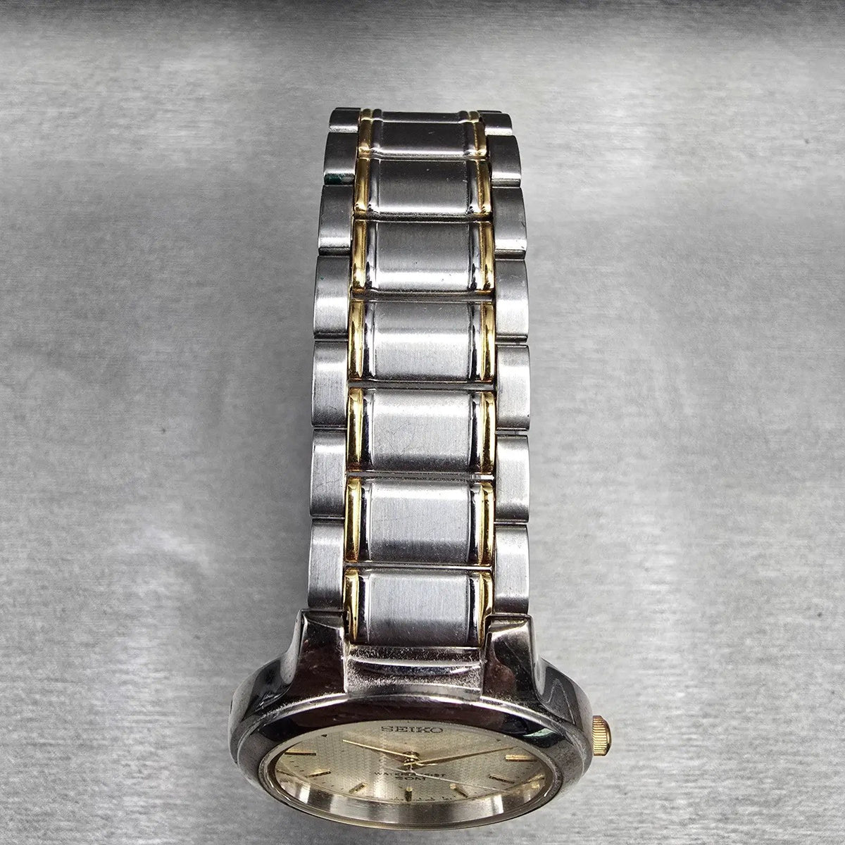 Seiko Watch Men 35mm Champagne Dial Silver Tone Round V701-2H20 New Battery4