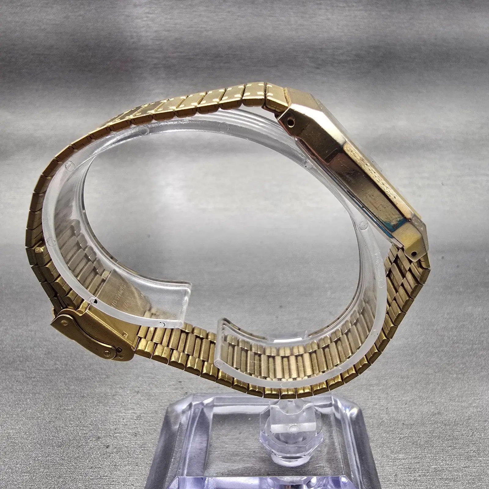 Citizen CQ Watch Men 28mm Silver Dial Gold Tone Rectangle 4031-491963 New Batt8
