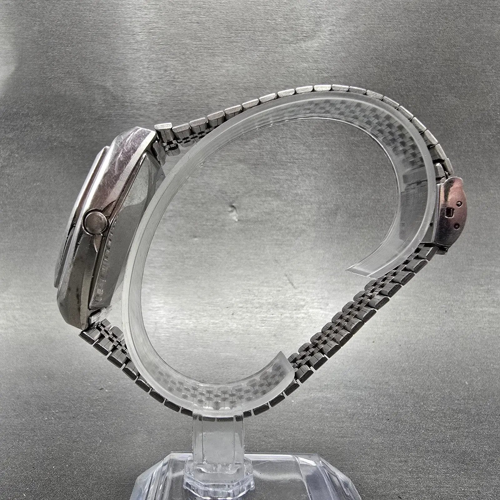 Seiko Digital Watch Men 37mm Silver Tone Alarm A031-5000 PARTS Vintage11