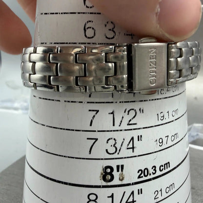 Citizen Eco-Drive Watch Women 25mm Gray Dial Silver Tone Date E011-S049601 Runs10