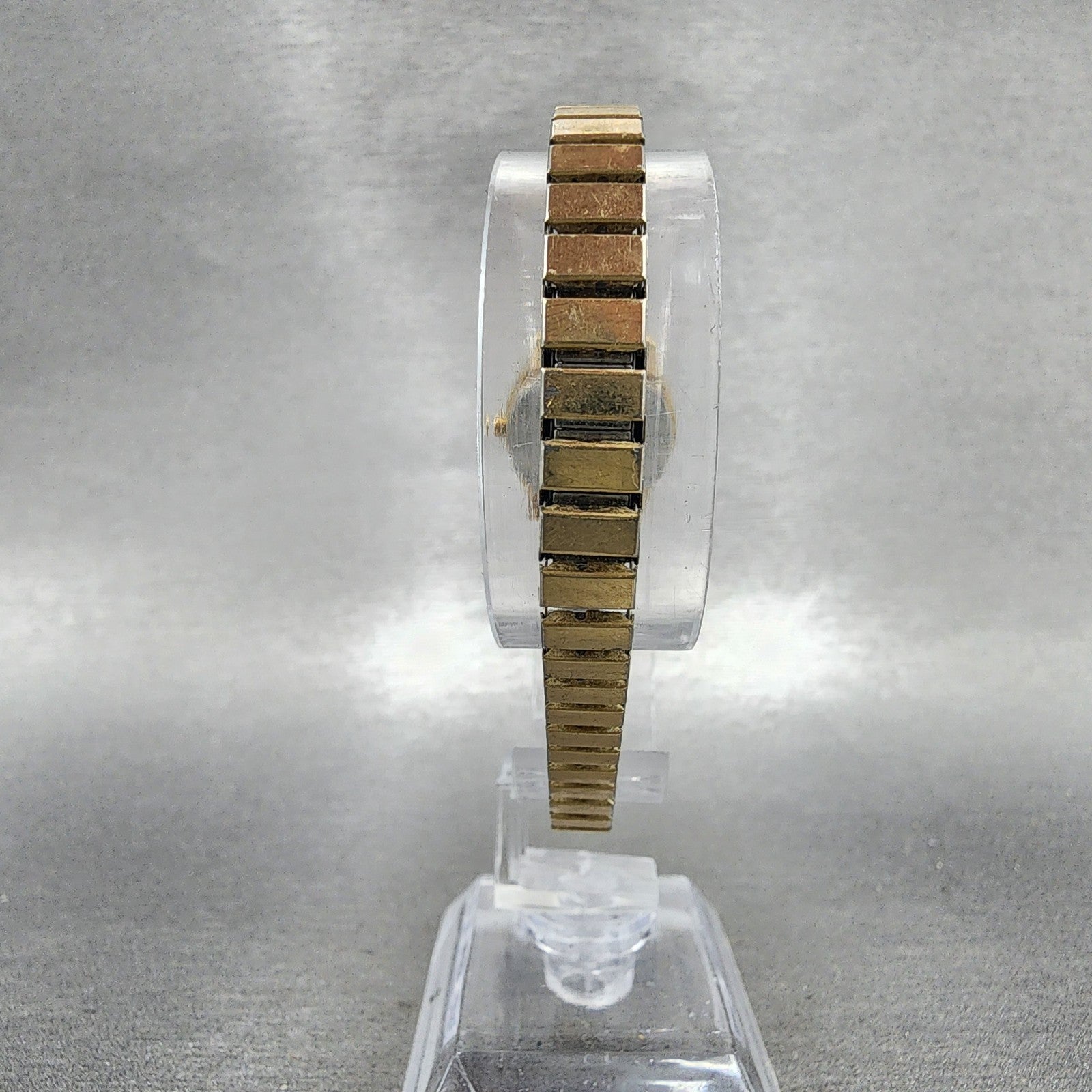 Seiko SQ Watch Women 22mm Champagne Dial Gold Tone Daydate 2a230139 New Battery7