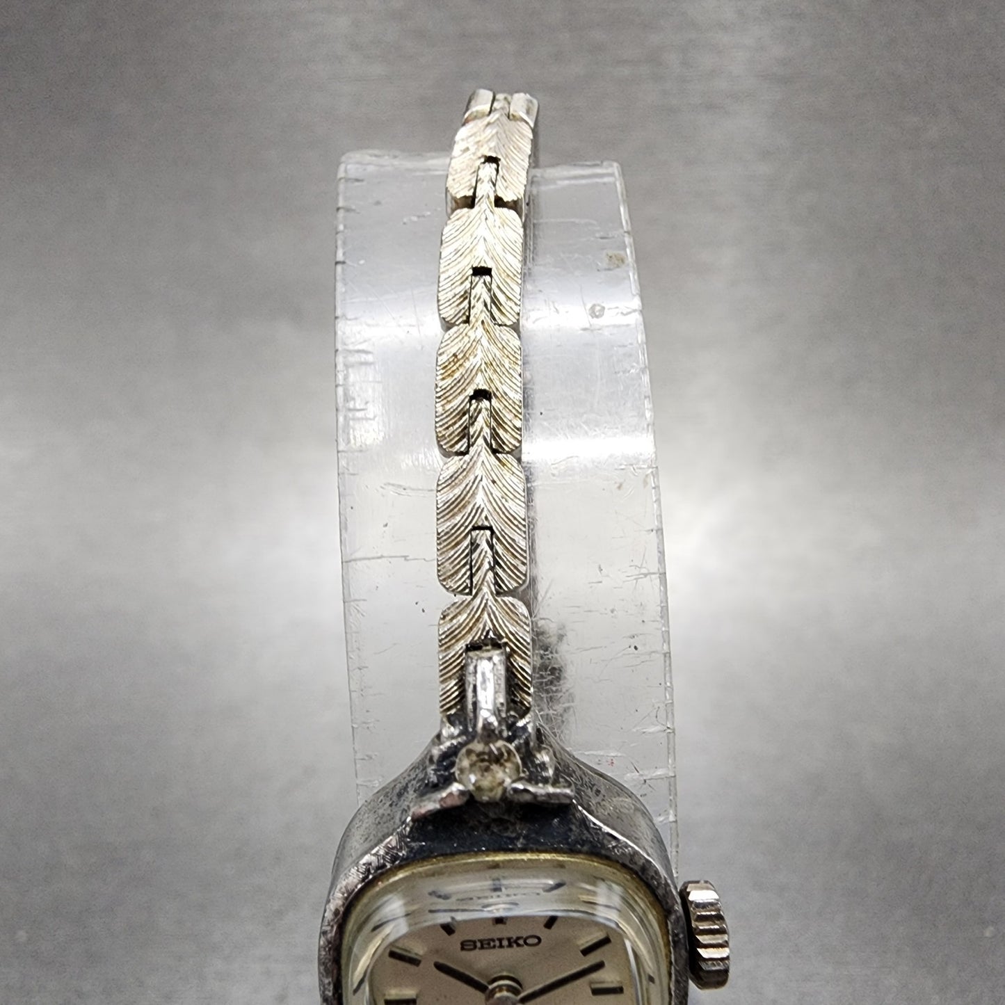 Seiko Special Watch Women 15mm Silver Dial Silver Tone Manual 11403030 Runs4