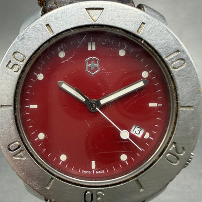 Victorinox Swiss Army V7-10 Sub Watch Men 39mm Red Dial Steel Date Round Newbatt1