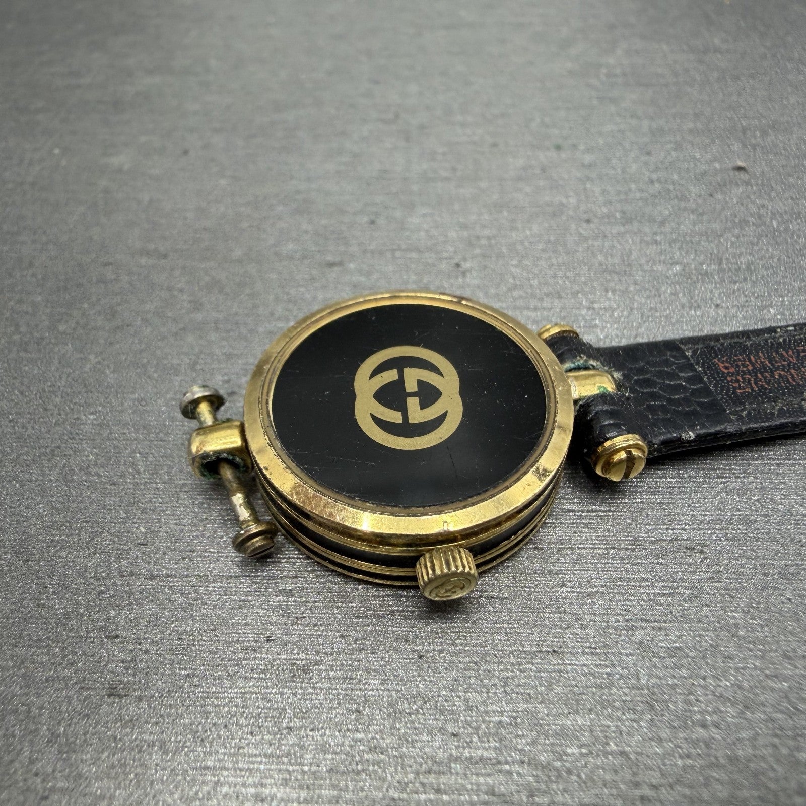 Gucci 2000L Watch Women 22mm Black Dial Gold Plated Round New Battery VTG UNIDQ10