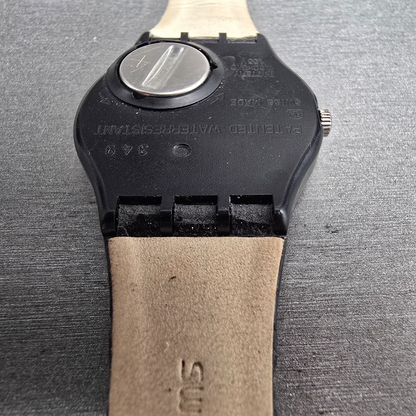 Swatch Enigmatic Love Watch Men 35mm White Dial Black Case Round GB218 New Batt14