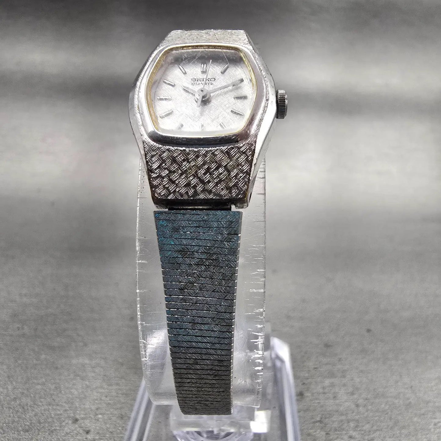 Seiko Watch Women 16mm Silver Dial Silver Tone Oval 4N01-5021 New Battery VTG5