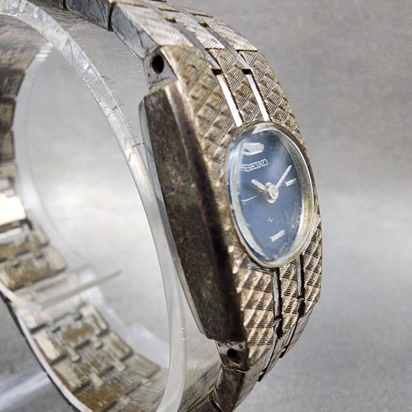 Seiko Watch Women 18mm Blue Dial Silver Tone Rectangle Manual Wind Runs VTG3
