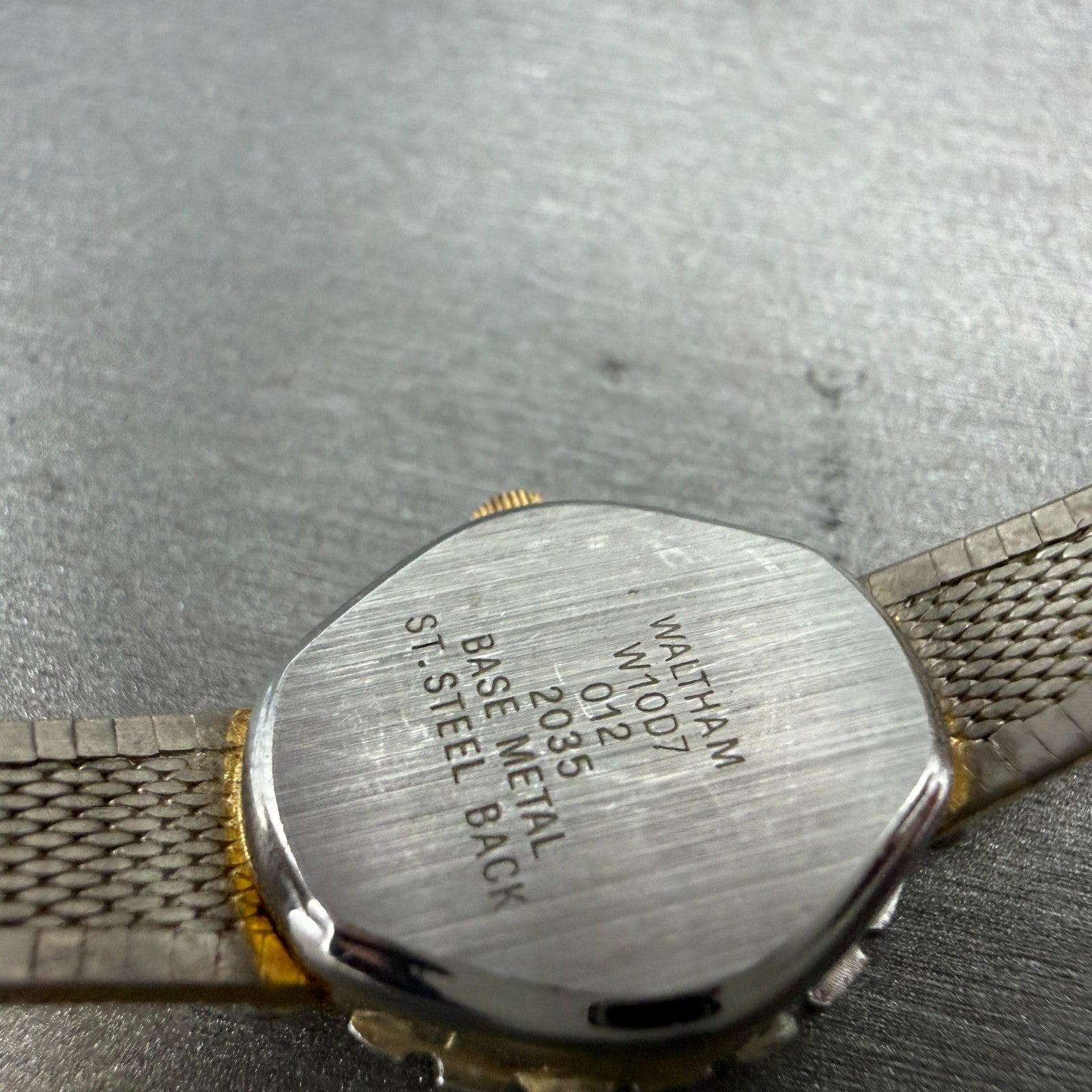 Waltham Watch Women 16mm White Dial Gold Tone Oval Diamond Bezel New Battery ABC9
