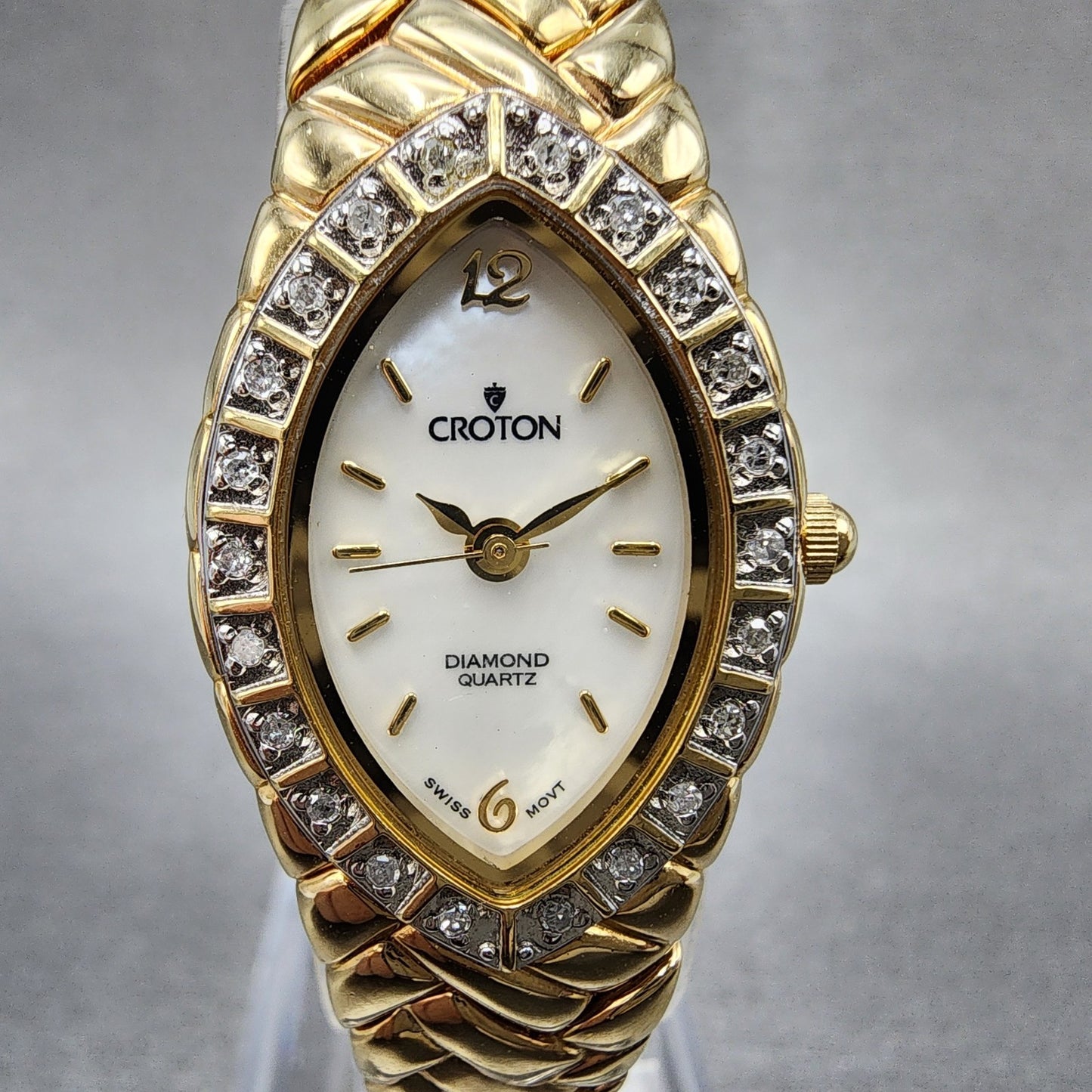 Croton Watch Women 19mm MOP Dial Gold Tone Crystal Bezel Oval new Battery1
