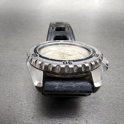 Seiko Dive Watch Women 34mm White Dial Silver Tone Date 26250170 PARTS4