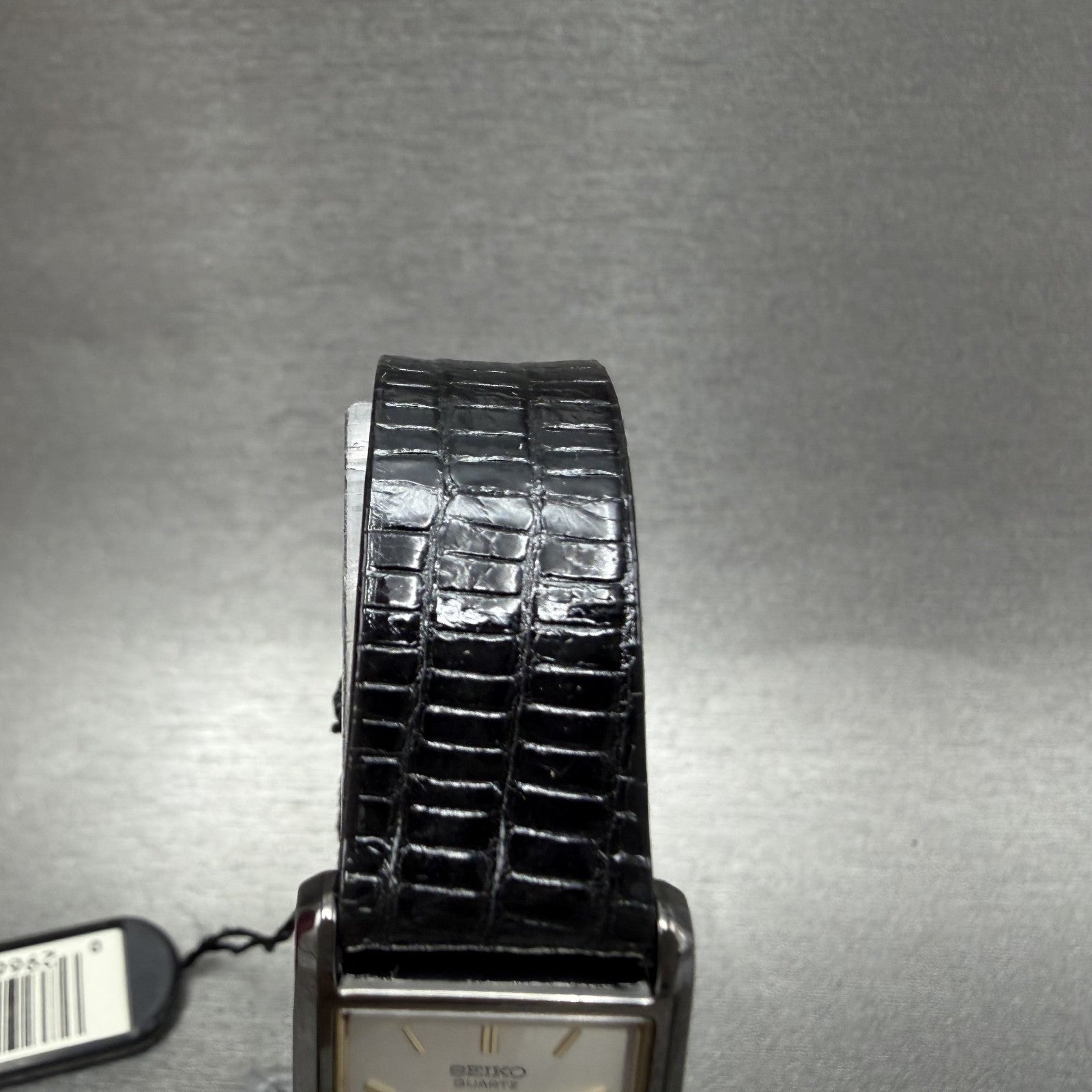 Seiko Tank Watch Women 18mm MOP Dial Black Tone Rectangle 1N005C89 NOS Runs Box4