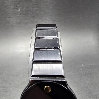 Movado Museum Watch Women 23mm Black Dial Black Tone Round 84-40-881-A New BattM4