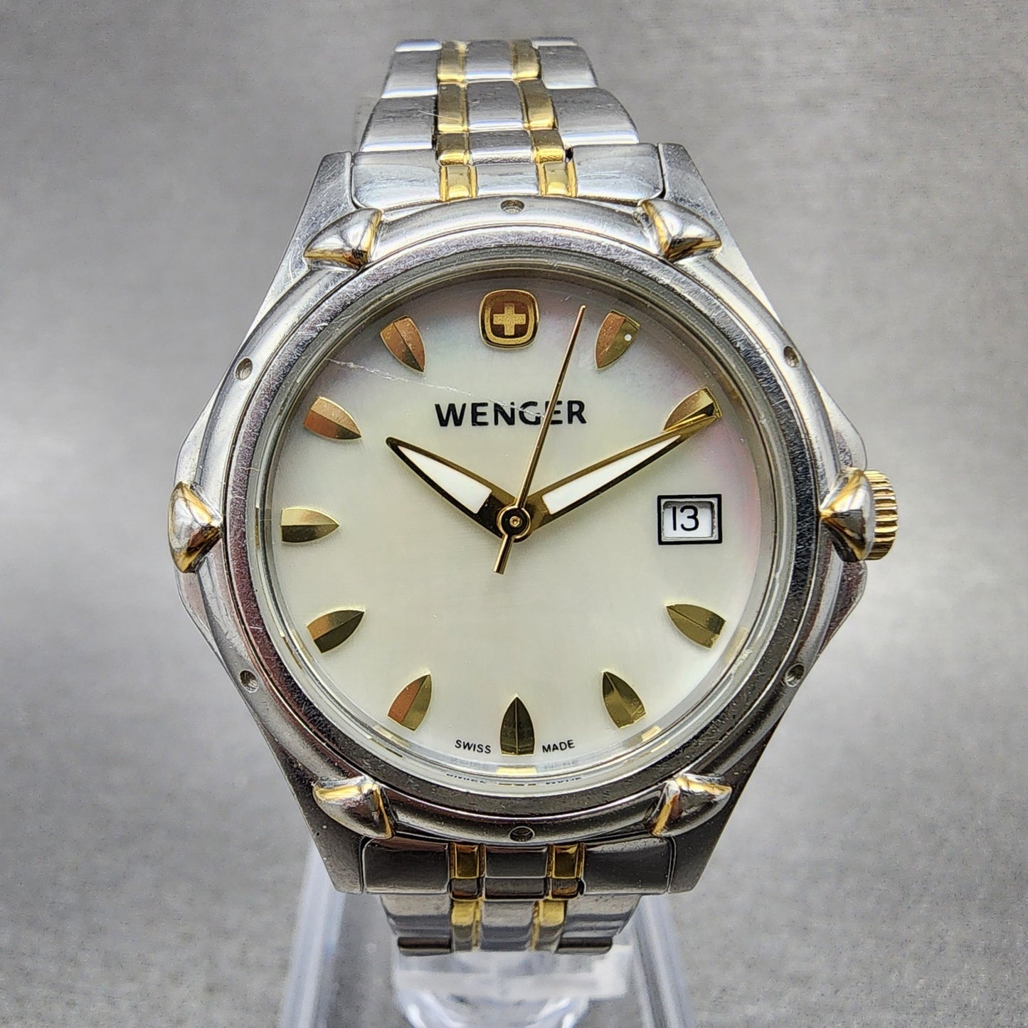 Wenger Watch Women 28mm MOP Dial Two Tone Date Round 70236 New Battery0